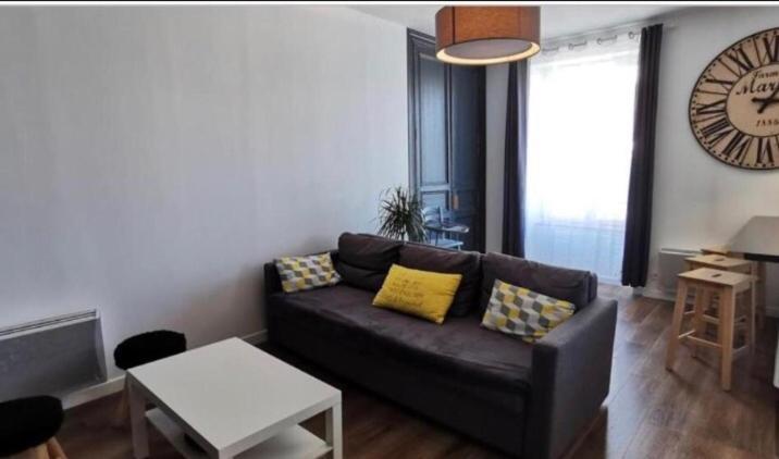 Charmant Appartement Hypercentre Granville Exterior photo